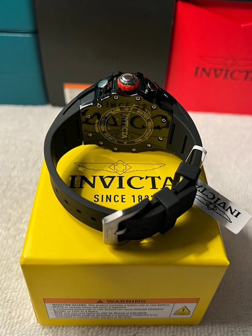 Invicta Racing Valyron Men’s Watch-41mm MOD-69779 Black & Red (NWT) Limited!!!